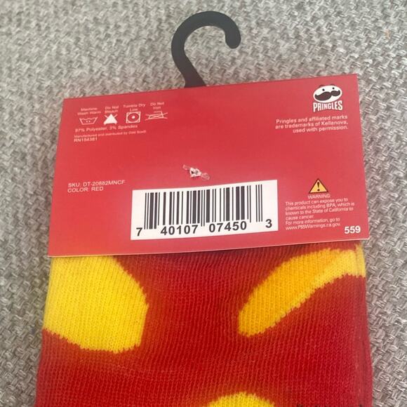 Pringles Potato Crisps Novelty Crew Socks - Picture 6 of 6